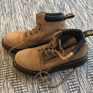 Dr.Martens boots